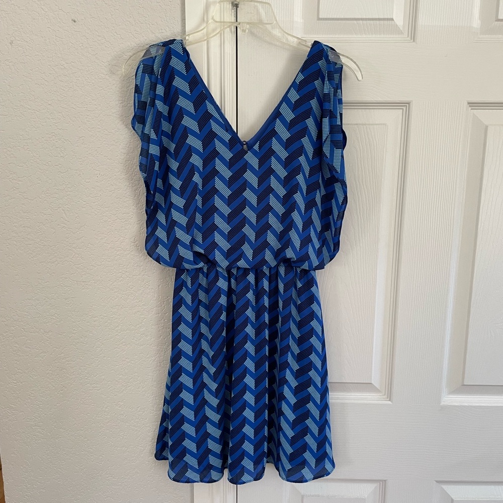 Candies blue patterned dress size small